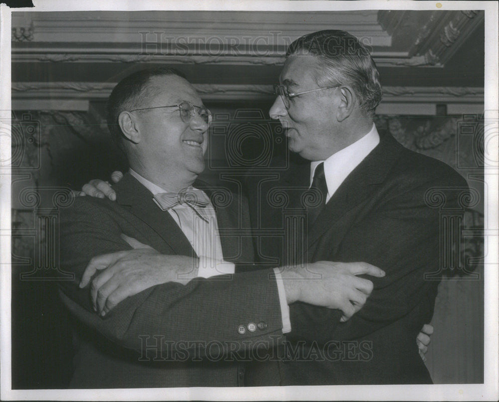 1958 Press Photo Sam Levenson Comedian Arthur Rubloff Chicago Realtor National - Historic Images