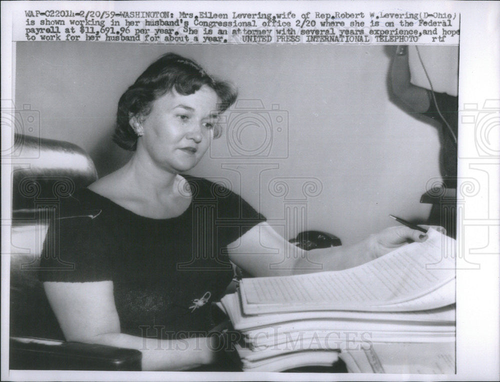 1959 Press Photo Attorney Eileen Levering - Historic Images