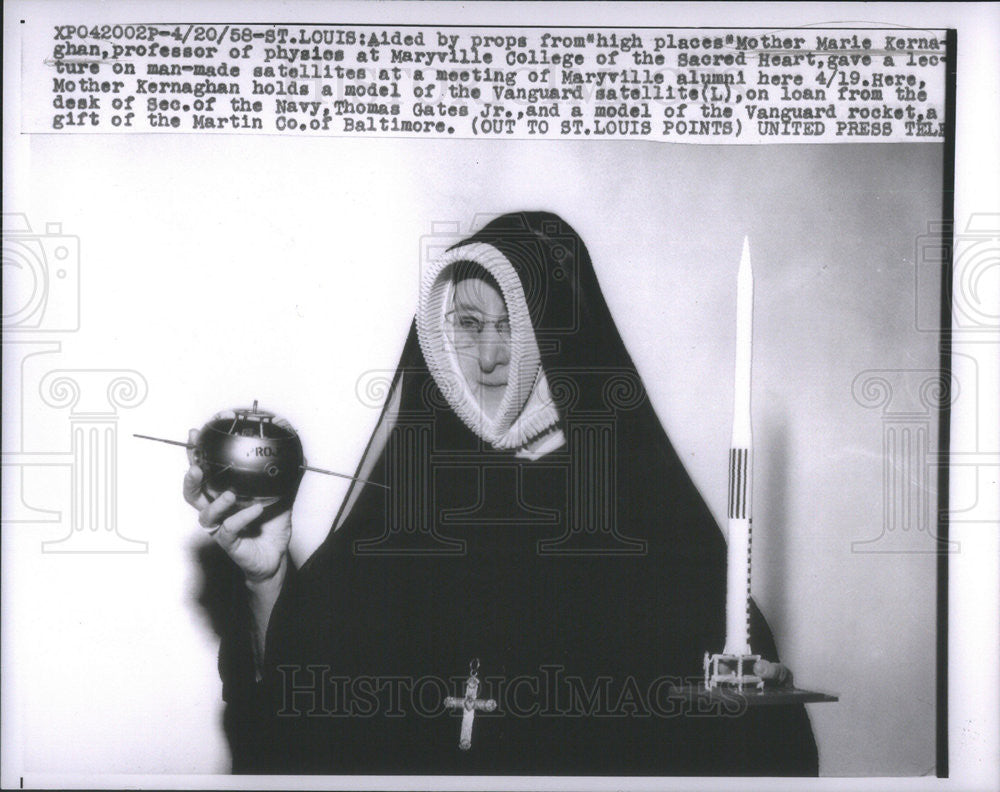 1958 Press Photo Professor Mother Marie Kernaghan - Historic Images