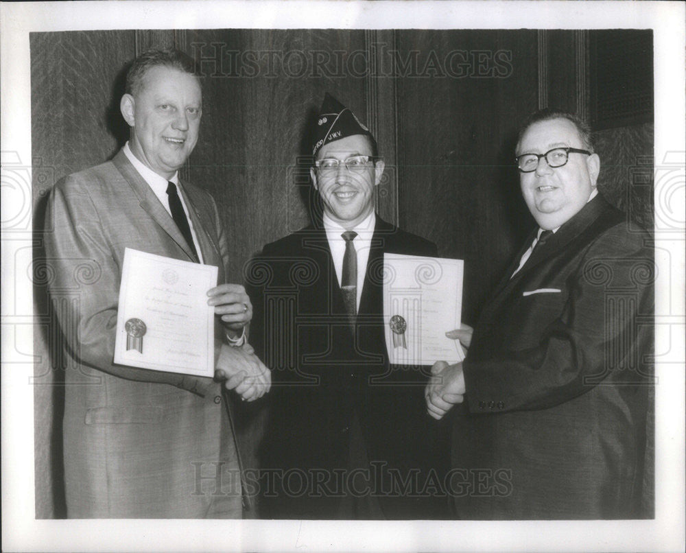 1963 Press Photo Radio Awards Given To Seymour Motin Harry Semrow Jerry Rabin - Historic Images