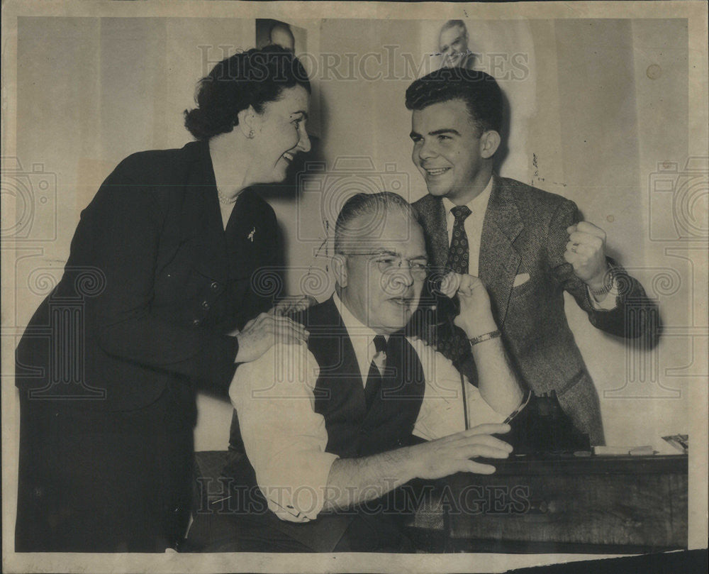 1948 Press Photo Candidate for Illinois Governor Richard Rowe with Family - Historic Images