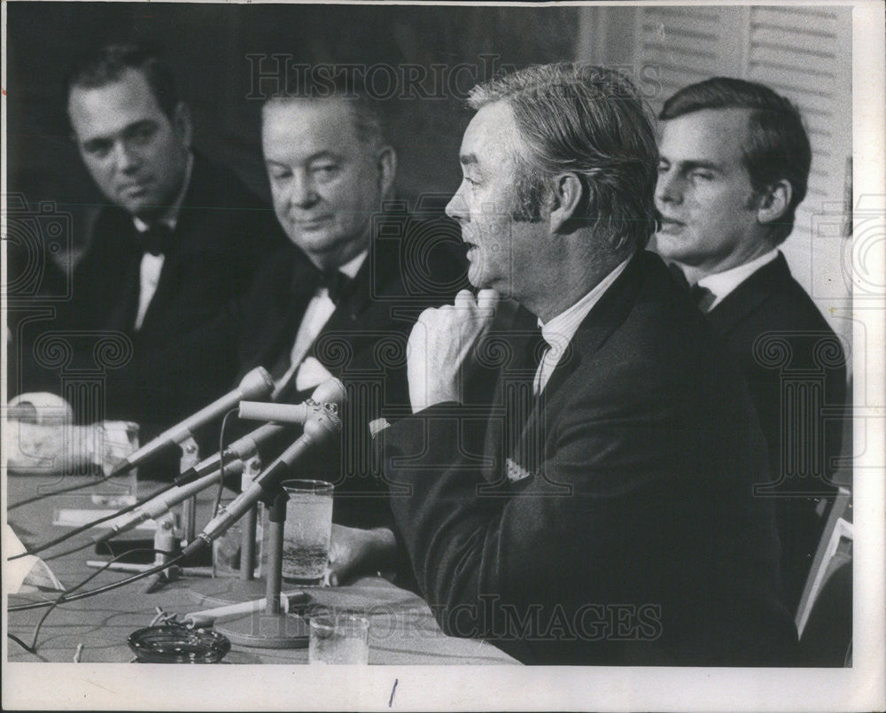 1970 Press Photo Dr. Wesley M. Dixon Dr. Howard A. Rush Daniel P. Moynihan - Historic Images