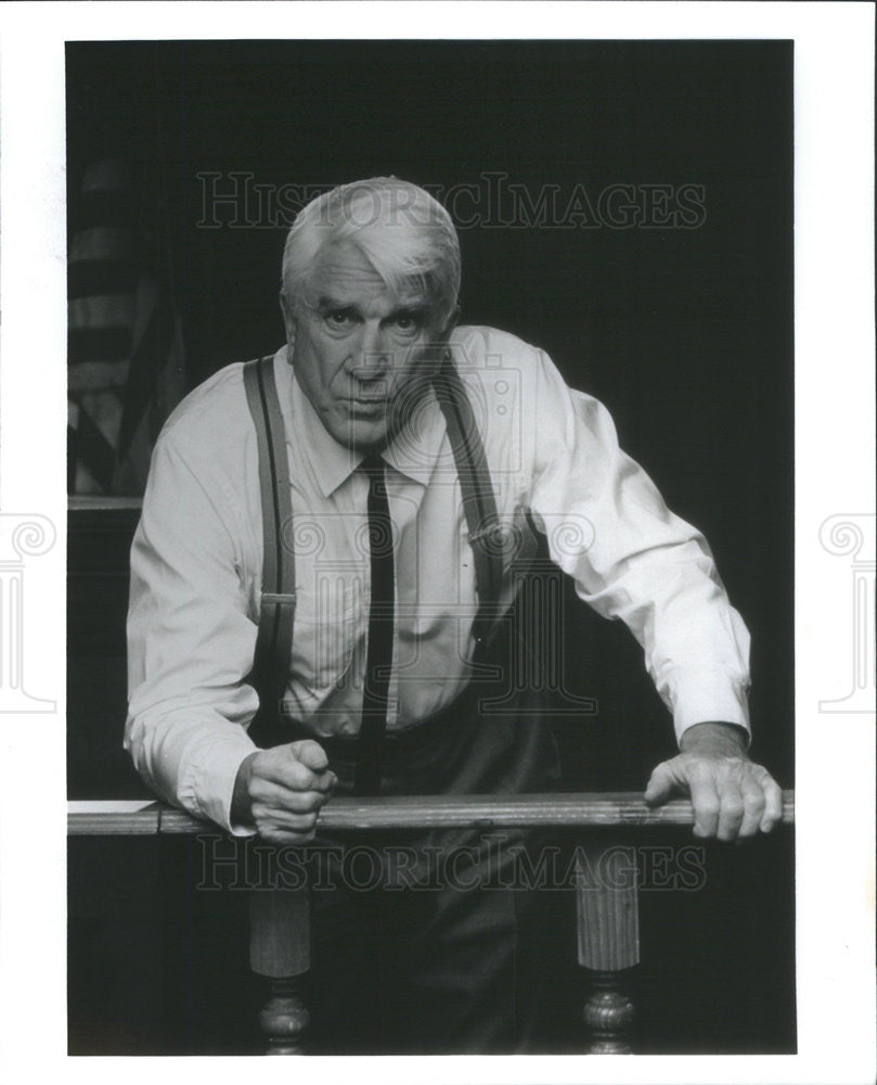 Undated Press Photo Leslie Nielsen, "Clarence Darrow", Chicago Theatre - Historic Images