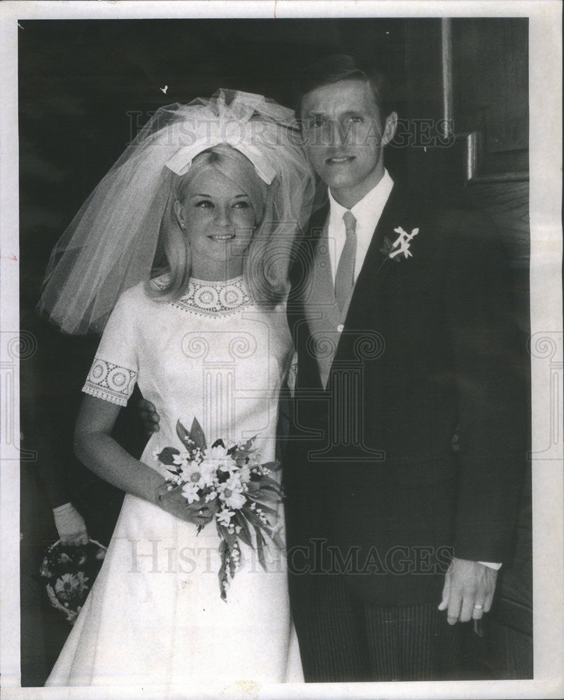 1968 Press Photo Mary Anderson Richard Niebauer Wedding - Historic Images