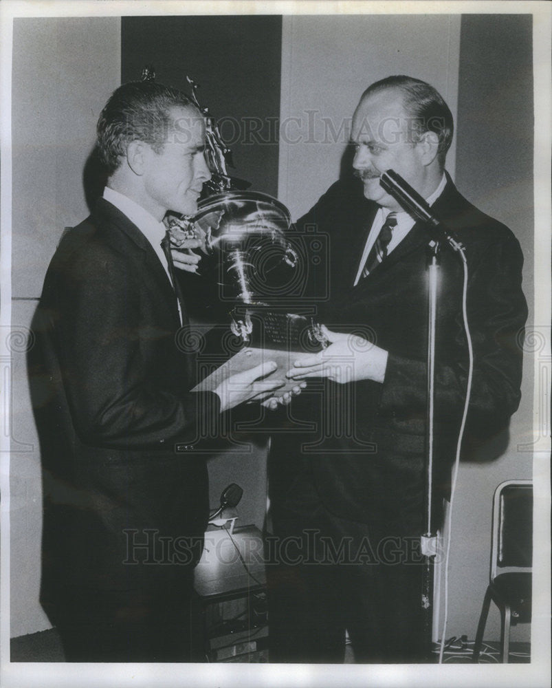 1968 Press Photo Gary Nixon Grand National Champion Motorcycle James W. Claar - Historic Images