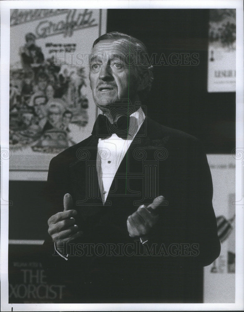 1977 Press Photo David Niven host of &quot;The Billion Dollar Movies&quot; - Historic Images