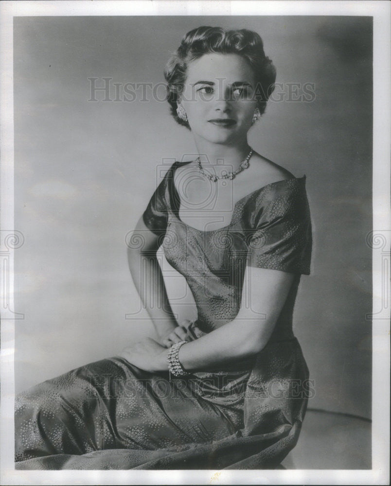 1954 Press Photo Lucille Pieti,actress - Historic Images