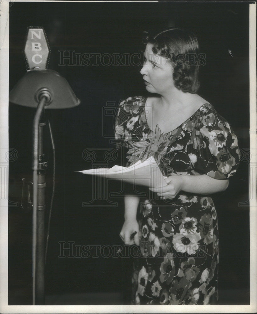 1938 Press Photo Radio Actress Barbara Luddy NBC First Nighter Star - Historic Images