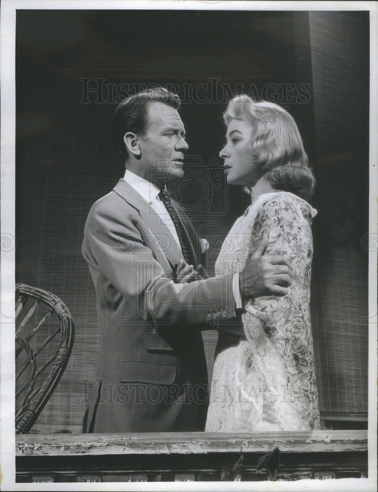 1956 Press Photo Siobhan McKenna and John Mills,actors - Historic Images