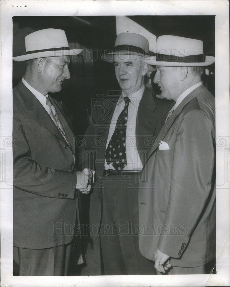 1952 Press Photo Philip Murray Greeted In Chgo By Joseph Germano Of CIO Steel - Historic Images