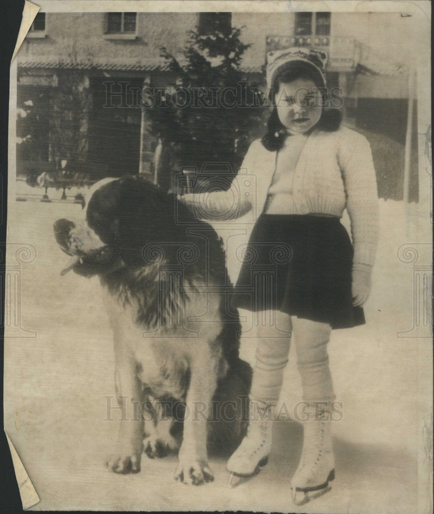 1950 Press Photo Rebecca Welles Rita Hayworth Daughter Princess Aly Khan Dog - Historic Images