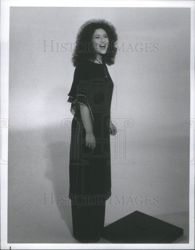 1977 Press Photo Singer Melissa Manchester, &quot;How the Beatles Changed the World&quot; - Historic Images