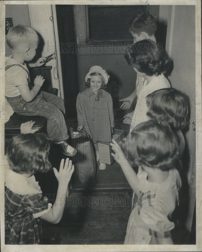 1950 Press Photo Adopted Kathy Lucenti Jack Patty Al Judy Nancy Roberts - Historic Images