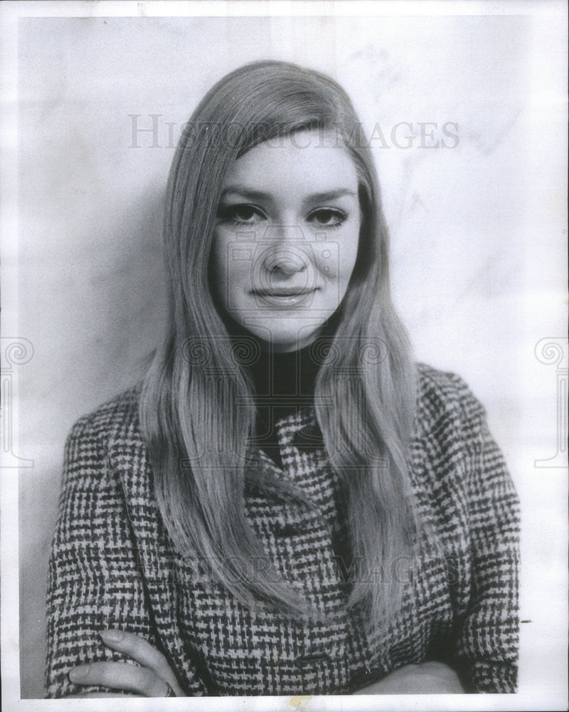 1968 Press Photo Christine Lunstedt,newscaster - Historic Images