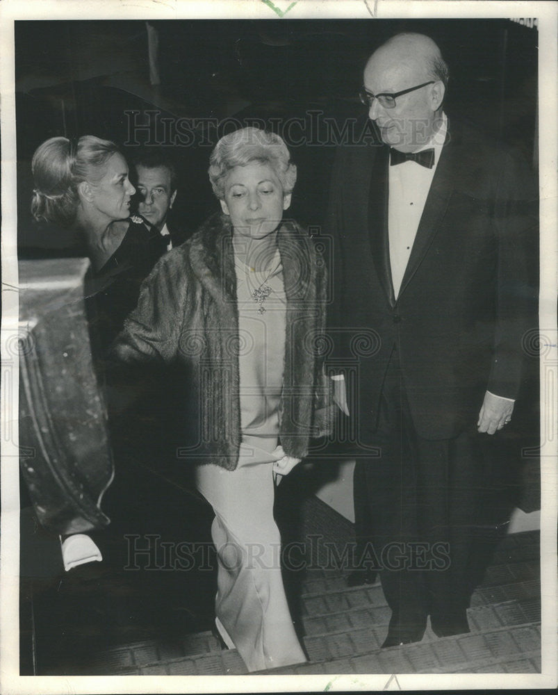 1966 Press Photo Ambassador Charles Lucet Jean Louis Mendersau French Consul - Historic Images