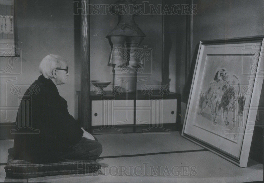 1965 Press Photo Seison Maeda &amp; His Painting &quot;Kara-Shi-Shi&quot; - &quot;Imaginary Lion&quot; - Historic Images