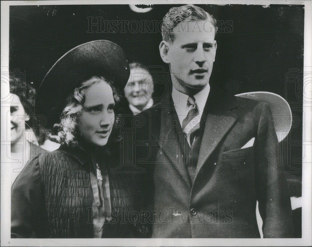 1938 Press Photo Hephzidah Menuhin Concert Pianist Lindsay Nicholas Caxton Hall - Historic Images