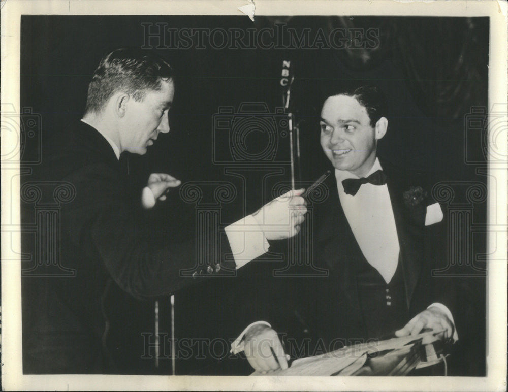 1936 Press Photo Orchestra Leader Red Nichols With Singer Jimmy Melton Rehearsal - Historic Images