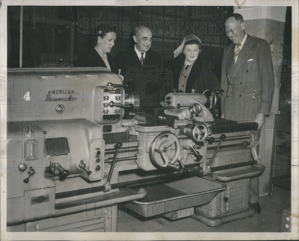 1952 Press Photo Mrs. Frances Watkins, Wirt Harrick, Mrs.Doris Holt and Vernon - Historic Images