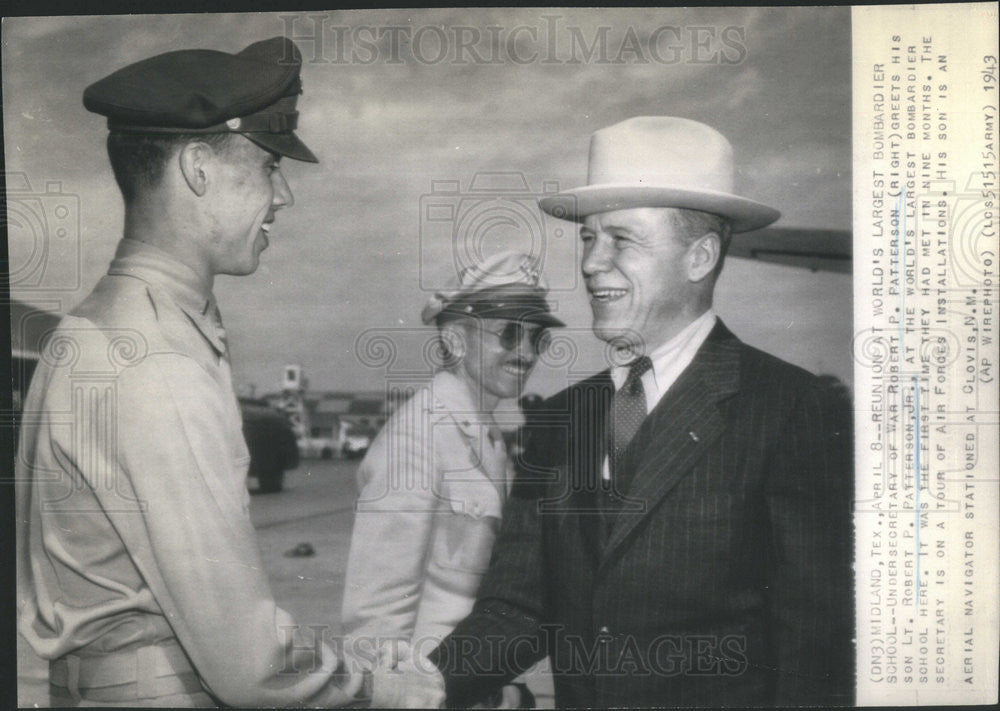 1943 Press Photo Undersecretary Of War Robert Patterson Greets Son - Historic Images