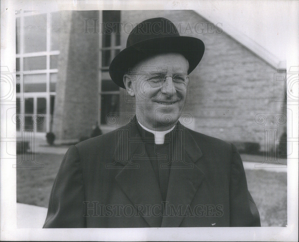 1957 Press Photo Rev. Cletus Lynch, Pastor St. Louise e Marillac Roman Catholic - Historic Images