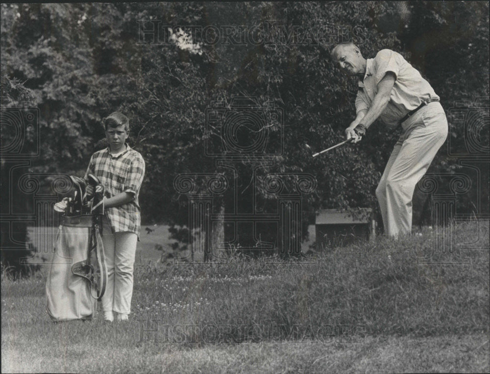 1966 Press Photo Donald McKellar Children Memorial Pro Am Golf - Historic Images