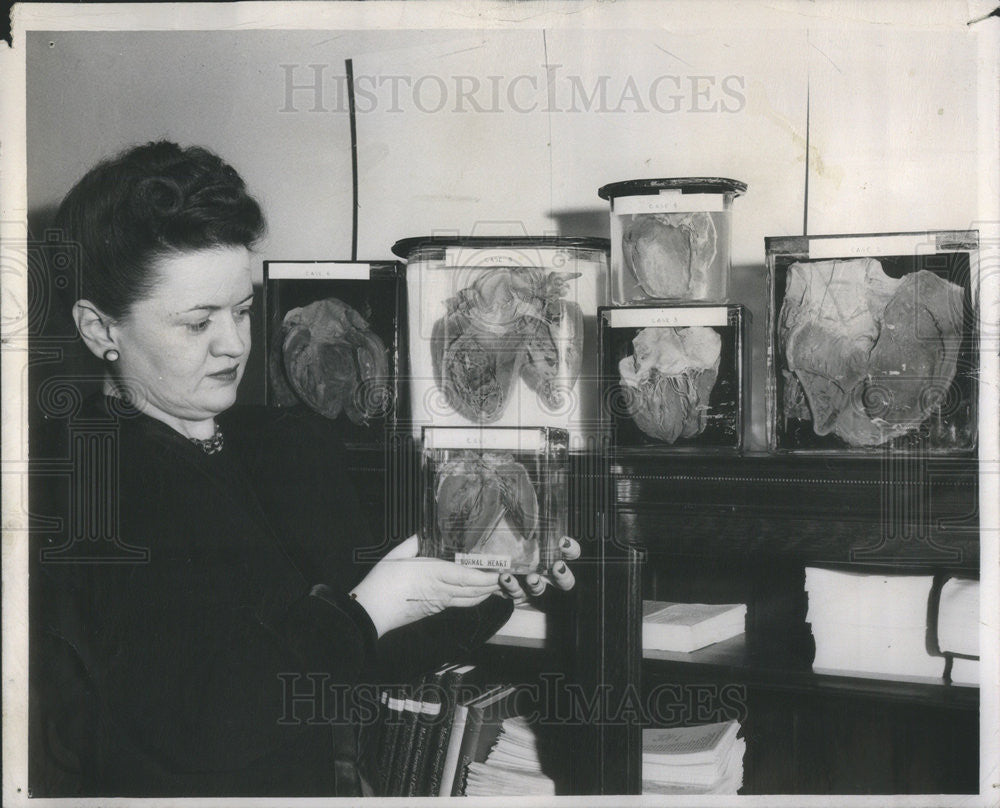 1947 Press Photo Mrs. Ruth P. McEldowney, executive Director - Historic Images