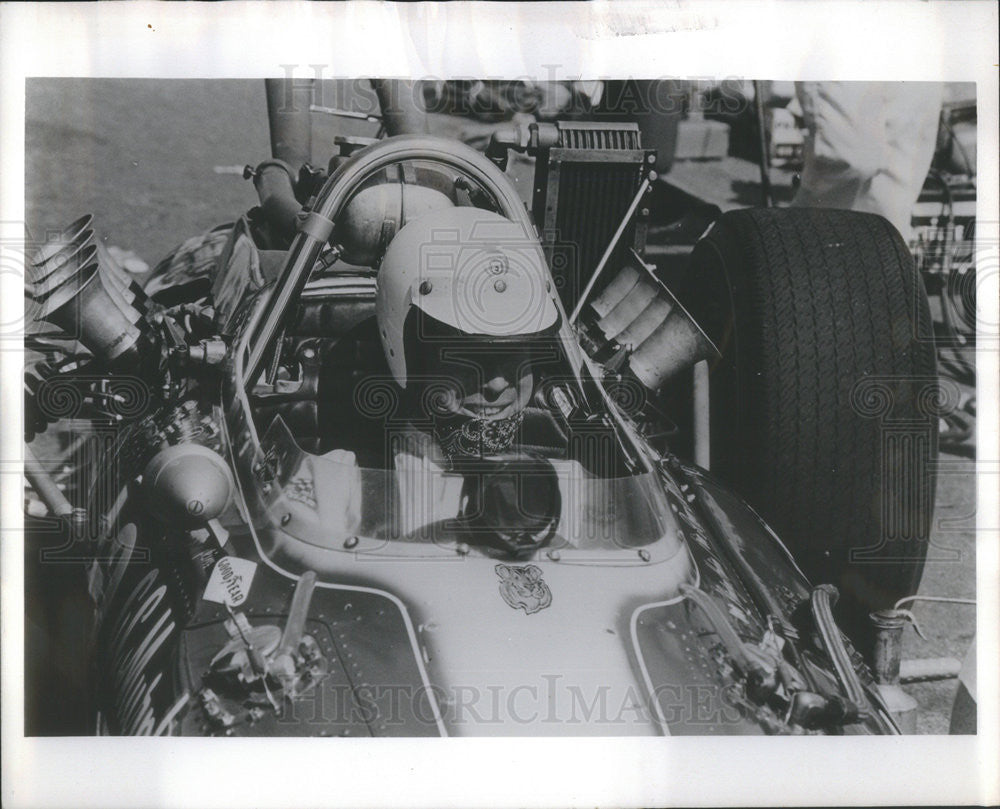 1967 Press Photo Roger McCluskey, Car Racer - Historic Images