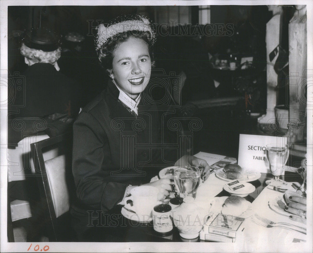 1955 Press Photo Julie Turner Frank Lowden Medlener Guilford S Turner - Historic Images