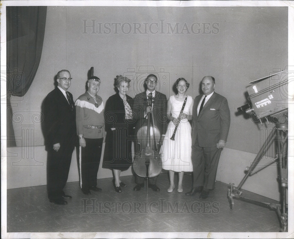 1958 Press Photo Earl Madison Mary Jane Lang Chicagoland Music Student Contest - Historic Images