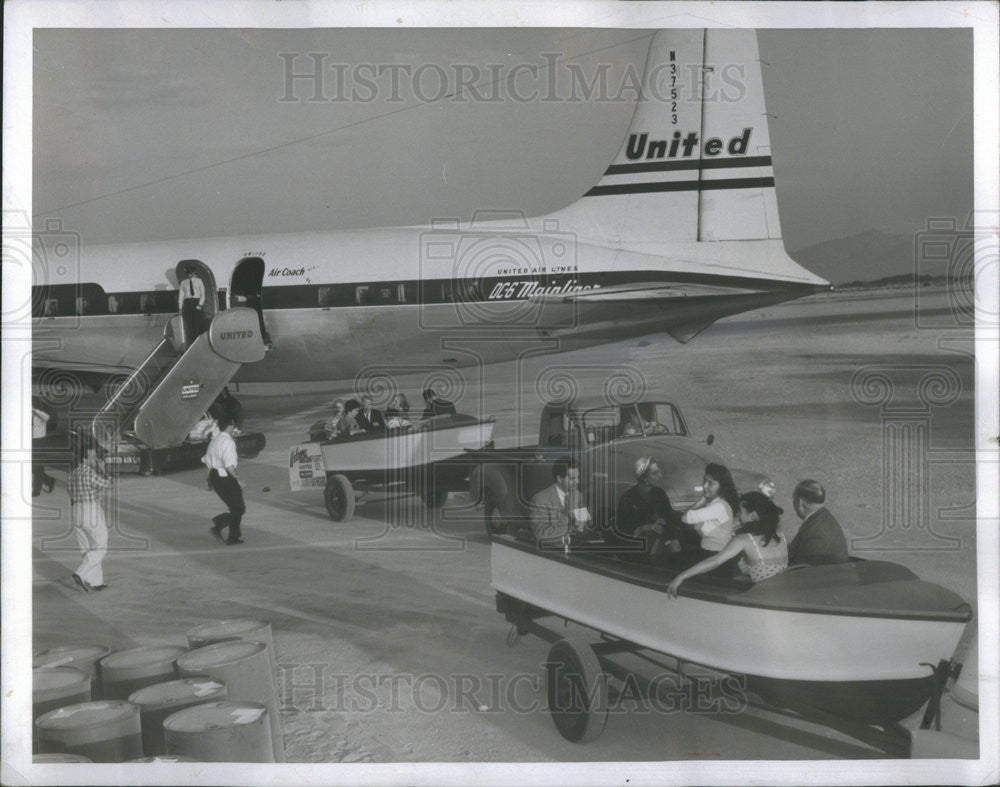 Undated Press Photo Sam Lesner Daily News Movie Critics Driving Boat Las Vegas Airport - Historic Images
