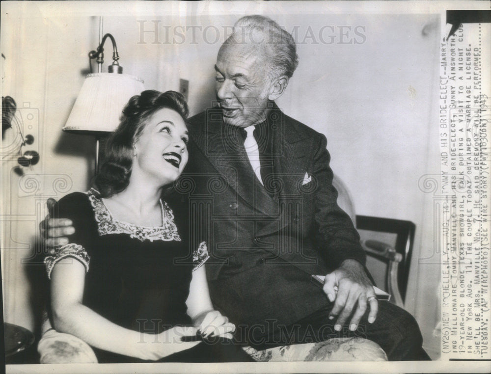 1943 Press Photo Tommy Manville, Asbestos Heir And Wife Sunny Ainsworth - Historic Images