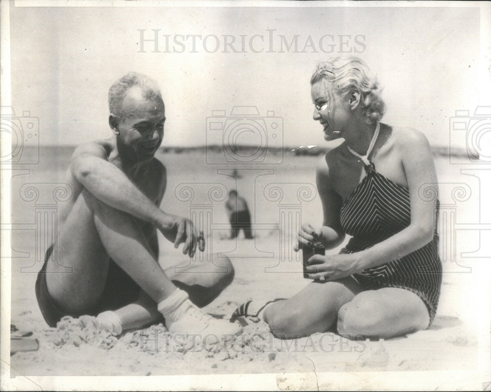 1935 Press Photo Mr and Mrs Thomas F. Manville Jr.of New Rochelle - Historic Images