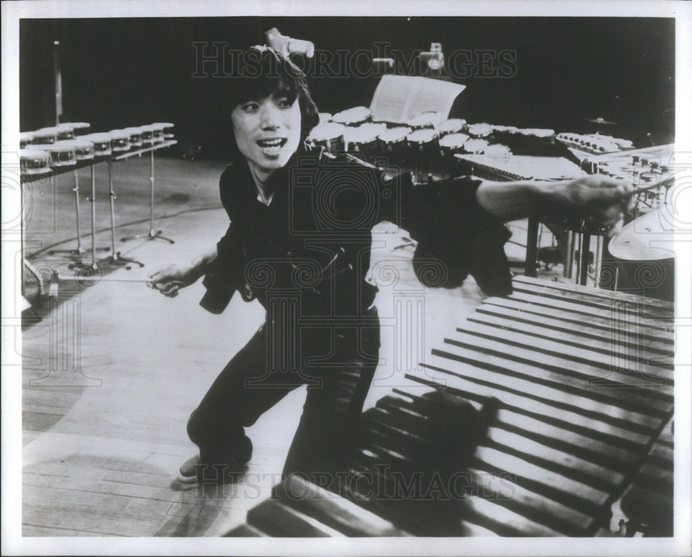 1971 Press Photo Stomu Yamashta Japanese Percussionist Musician Composer - Historic Images