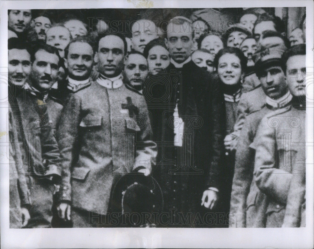 1954 Press Photo Future Pope Pius XII Italian Army World War I Prisoners Berlin - Historic Images