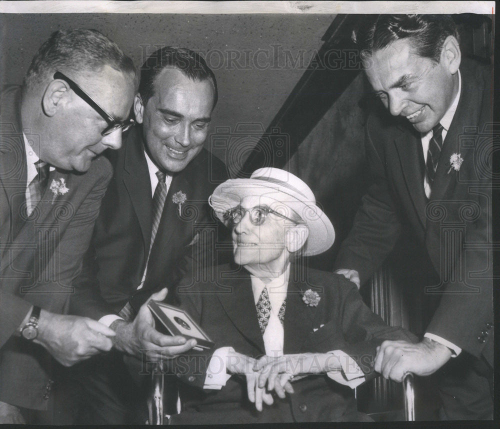 1961 Press Photo Miss Marie Plamondon (seated) Accepts Almoner Award - Historic Images