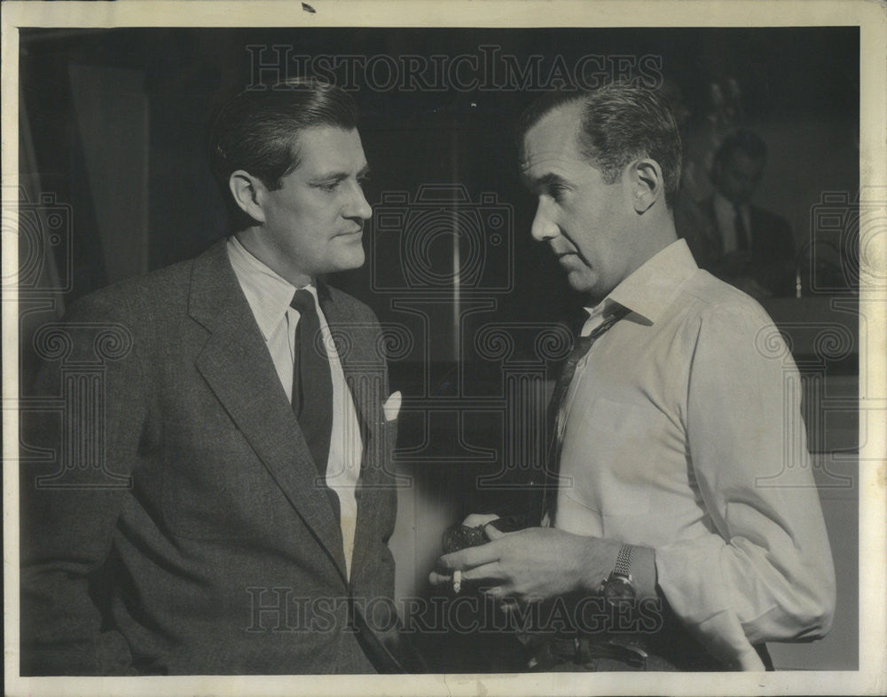 1954 Press Photo Chief Correspondent Eric Sevareid - Historic Images