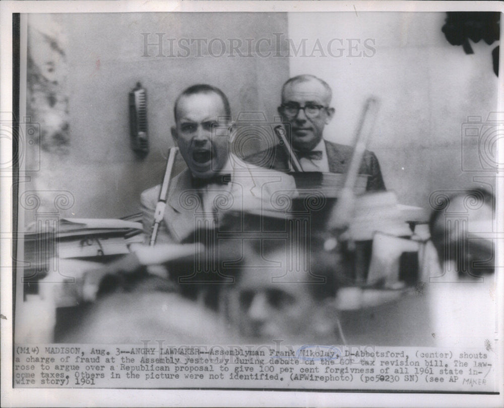 1961 Press Photo Frank Nikolay Shouts Fraud At Assembly Over Rep Proposal - Historic Images