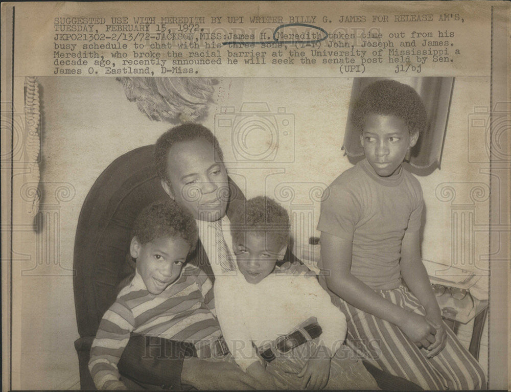 1972 Press Photo James Meredith with His Three Sons John, Joseph & James - Historic Images