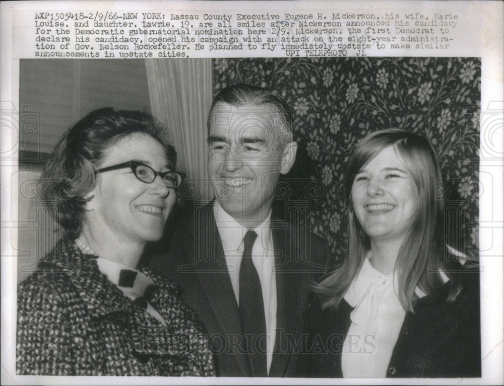 1966 Press Photo Eugene Nickerson,wife Louise and daughter Lawrie he is GOP cand - Historic Images