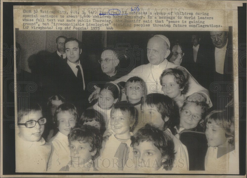 1975 Press Photo Pope Paul VI children special audience - Historic Images