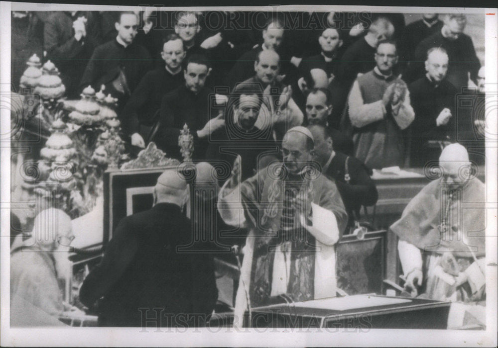 1965 Press Photo Pope Paul VI In St. Peter&#39;s Basilica In Vatican City - Historic Images