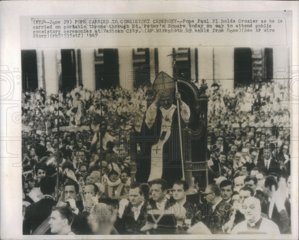 1967 Press Photo Pope Paul VI in St Peter&#39;s Square - Historic Images