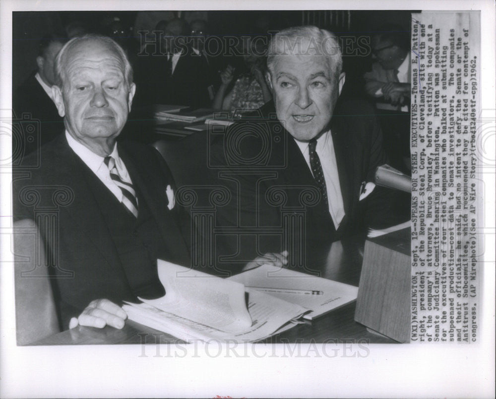 1962 Press Photo Thomas E Patten,pres Republic Steel and atty B Brownley - Historic Images