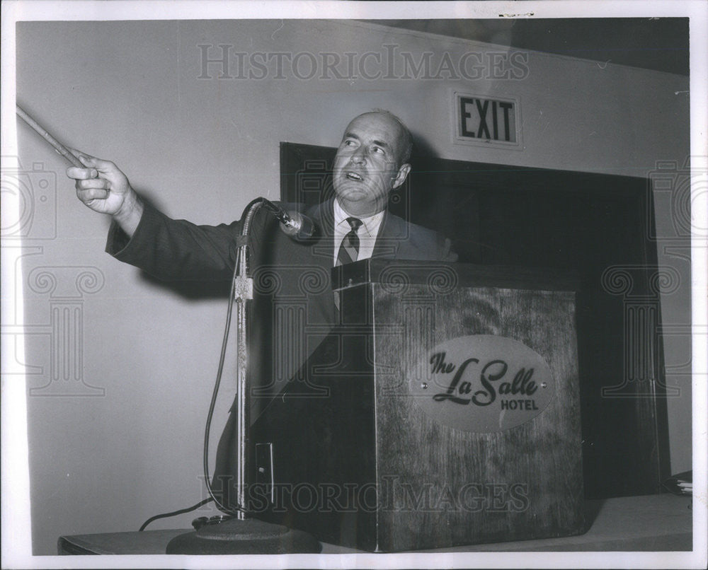 1962 Press Photo vernon patterson mettalurgical engineer of vadium corp. - Historic Images