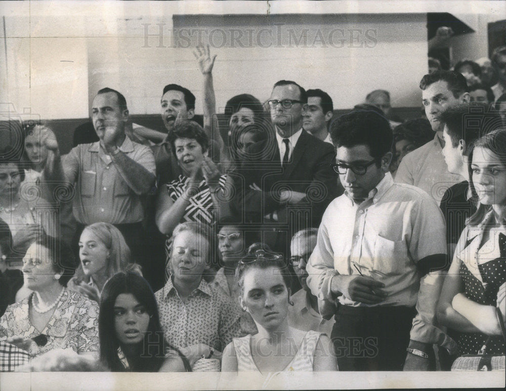 1968 Press Photo Lake View Citizens Attend Police-Community Relations Meeting - Historic Images