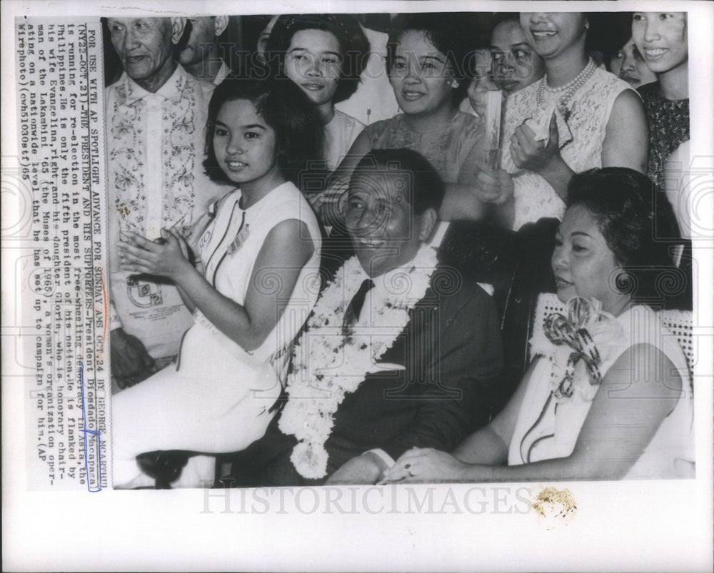 1965 Press Photo Phillippines President Diosdado Macapaza With Family - Historic Images