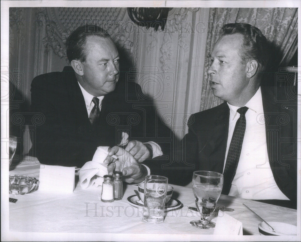 1962 Press Photo William C. lyddan vice president cambell-Mithuns chicago office - Historic Images