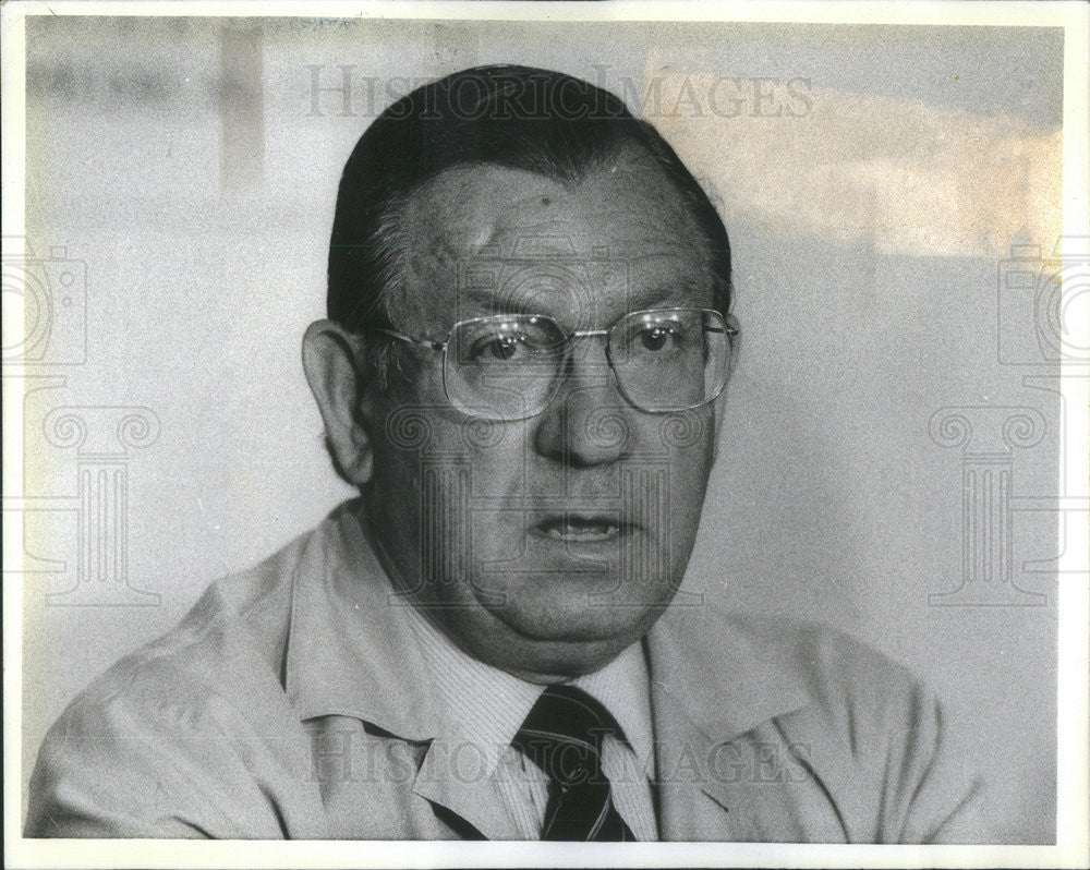 1984 Press Photo Dr. Roque Pifarre Surigical Director, Cardiac Transplantation - Historic Images