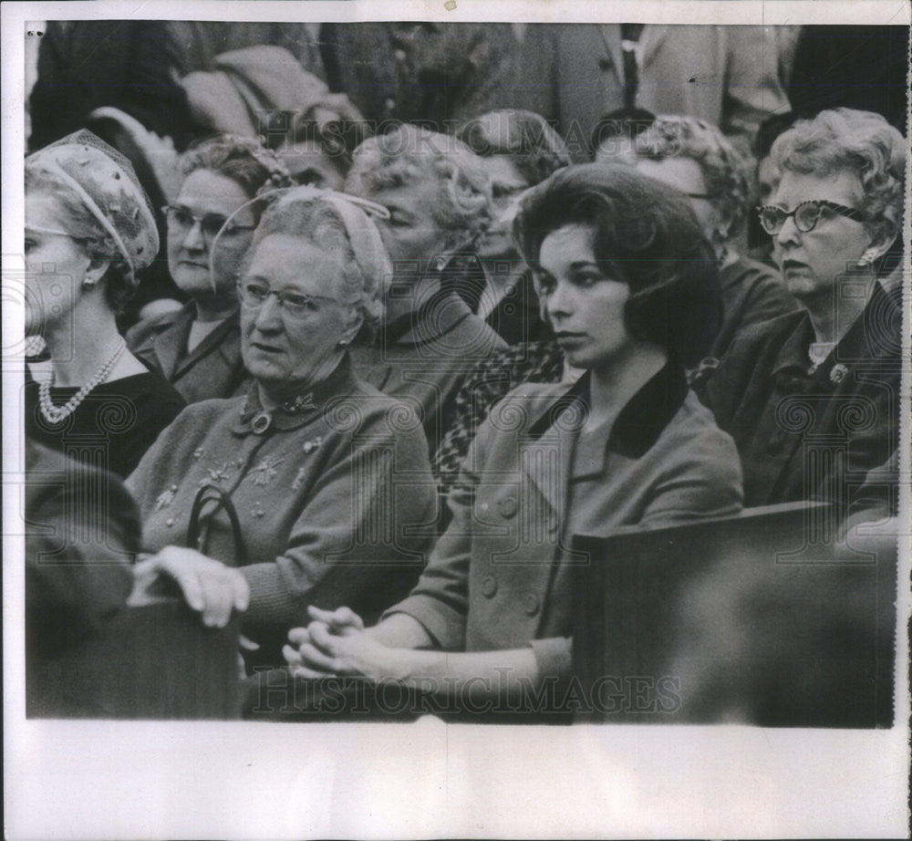 1962 Press Photo Audrey Nickl and jurors at husbands murder trial - Historic Images